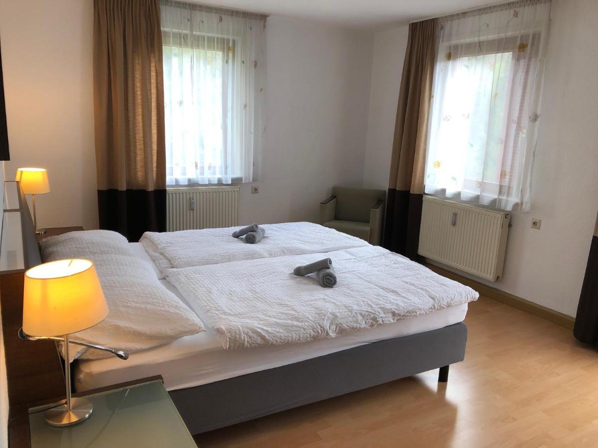 Ferienwohnung Mit 1 Schlafzimmer Altensteig Exteriör bild